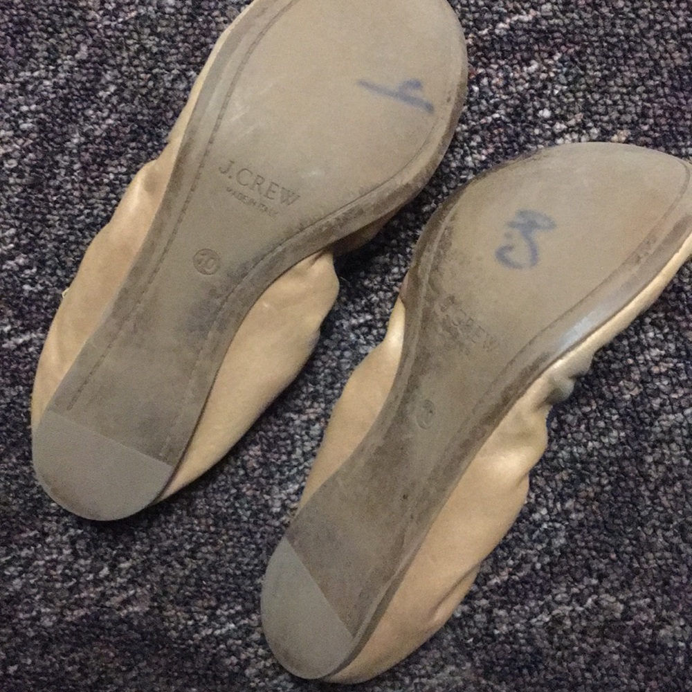 J Crew Tan and Navy flats - Picture 3 of 4